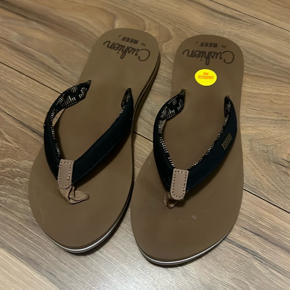 Reef Cushion Flip Flops. Size 7. New Without Tags.